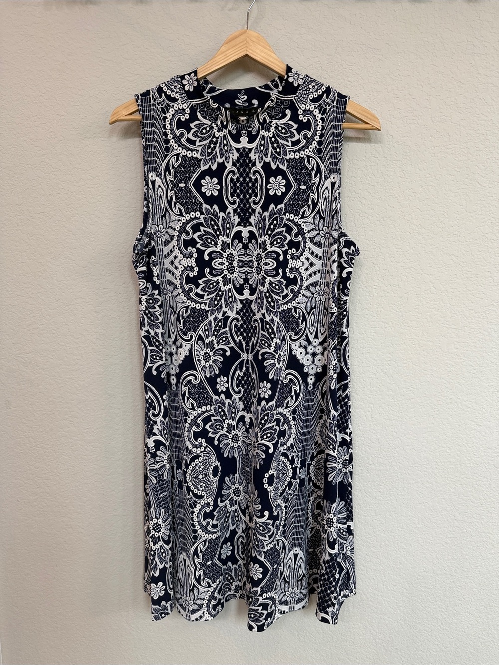 Sleeveless Navy & White Shift Dress